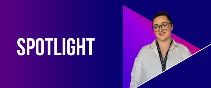 Hana Mehmeti coaching an agent at Fusion CX Kosovo